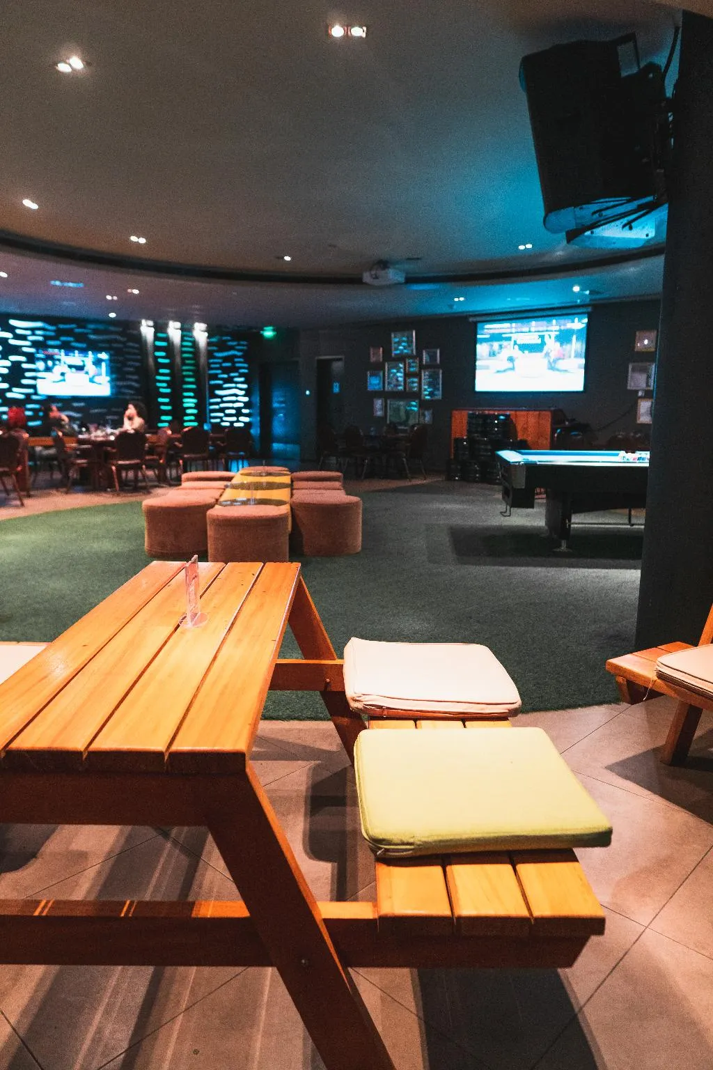 Bar, Al Ain Rotana, Abu Dhabi