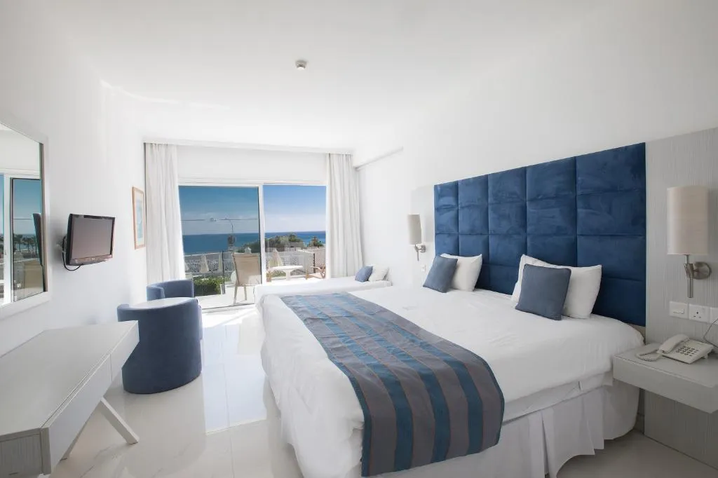 TWIN SEA VIEW Room, Odessa Beach Hotel, Cyprus