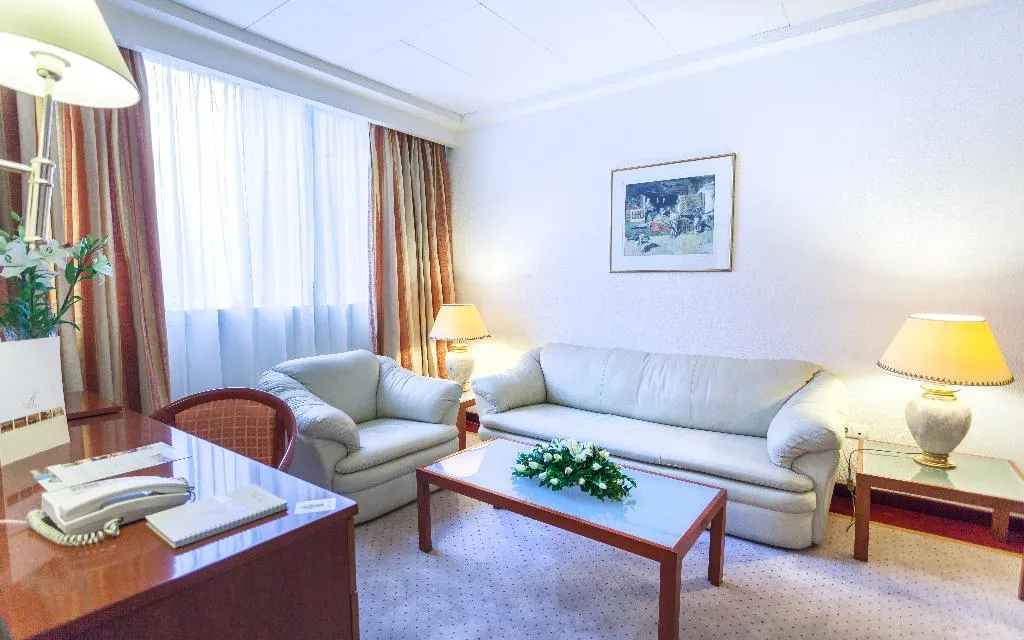 SUITE STANDARD Room, El Mouradi Africa Tunis, Tunisia