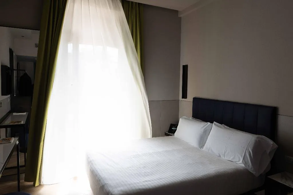Room, Heart Hotel, Milan