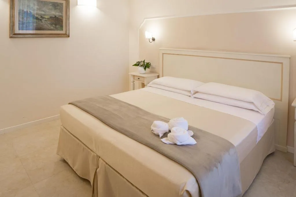 Room, Dimora Salviati, Florence