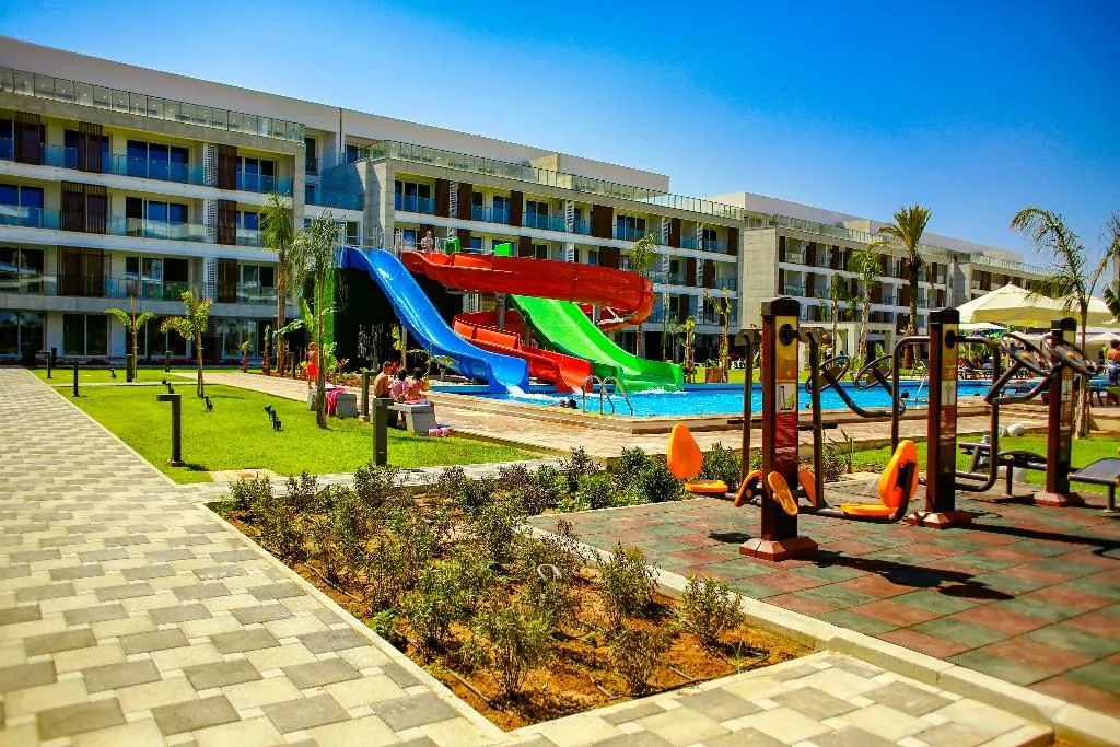 Sports and Entertainment, Courtyard Long Beach Holiday Resort, Cyprus