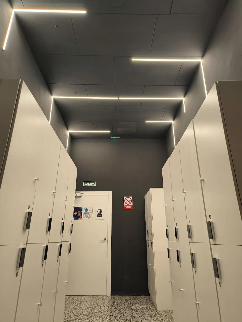 Sports and Entertainment, Capsule Inn Valencia, Valencia