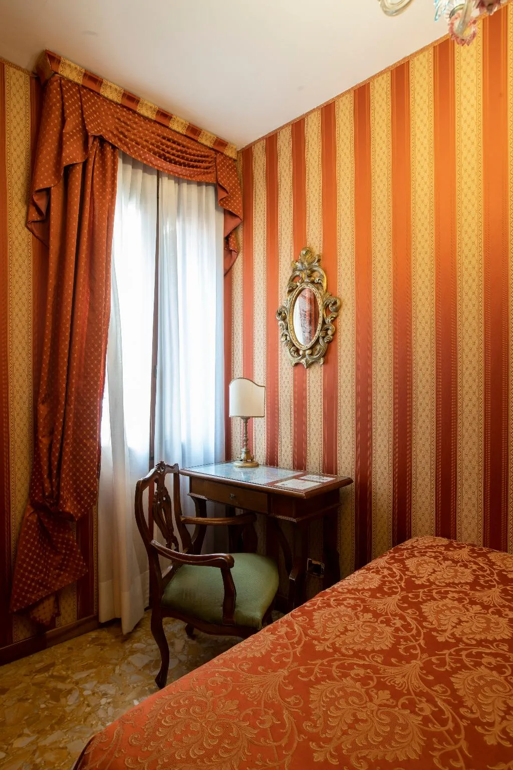SINGLE STANDARD Room, Ateneo, Venice