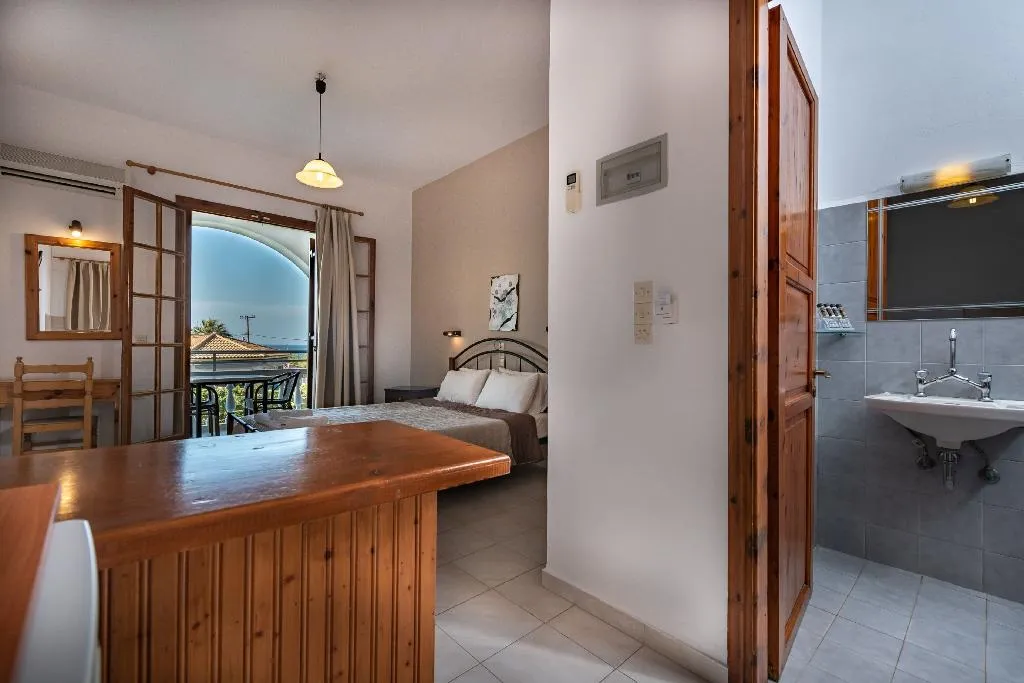 Room, Ionian Aura, Zante