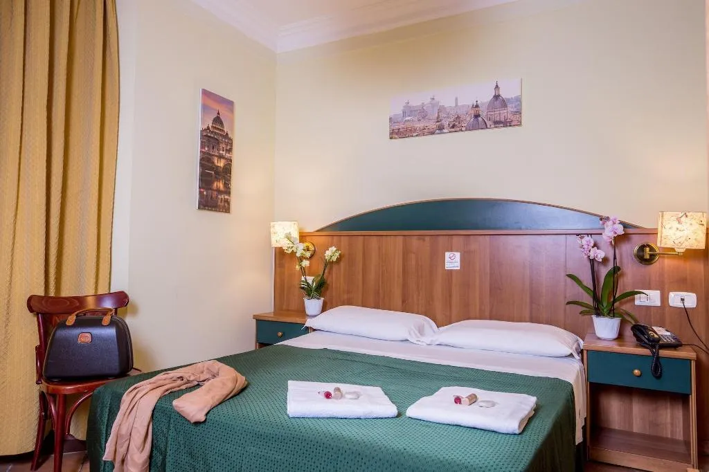 Room, Trastevere, Rome