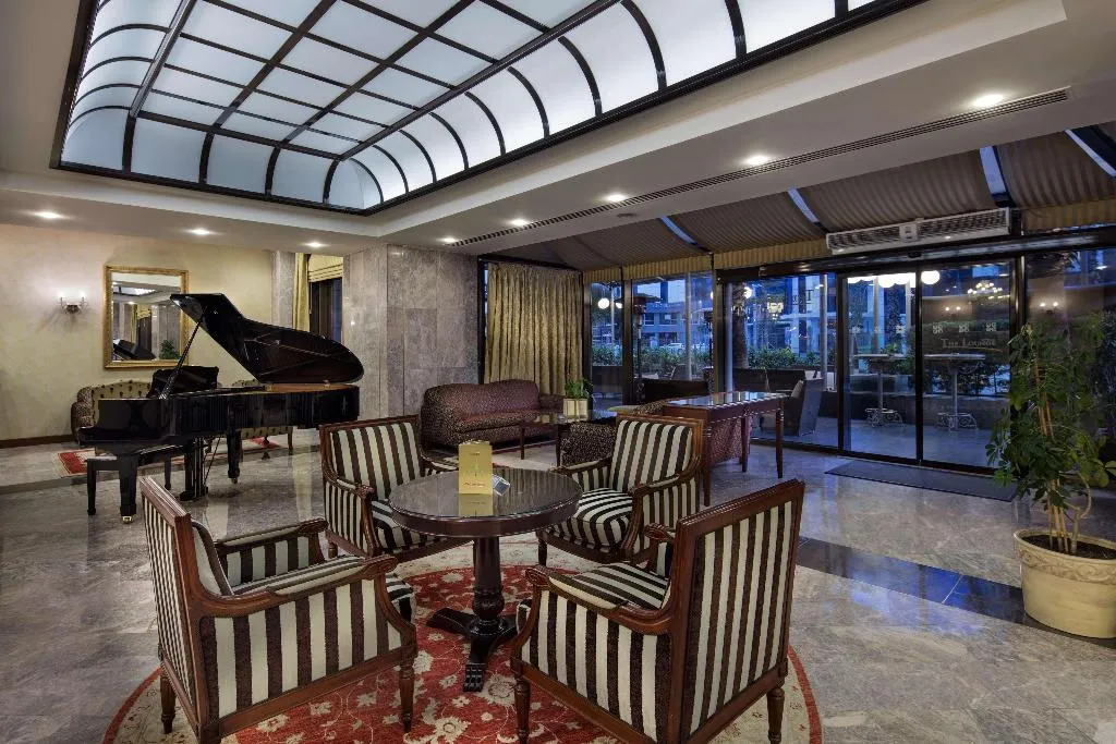 Lobby, Hilton Izmir, Izmir