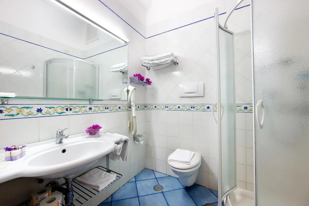 DOUBLE STANDARD Room, Zi' Teresa, Naples