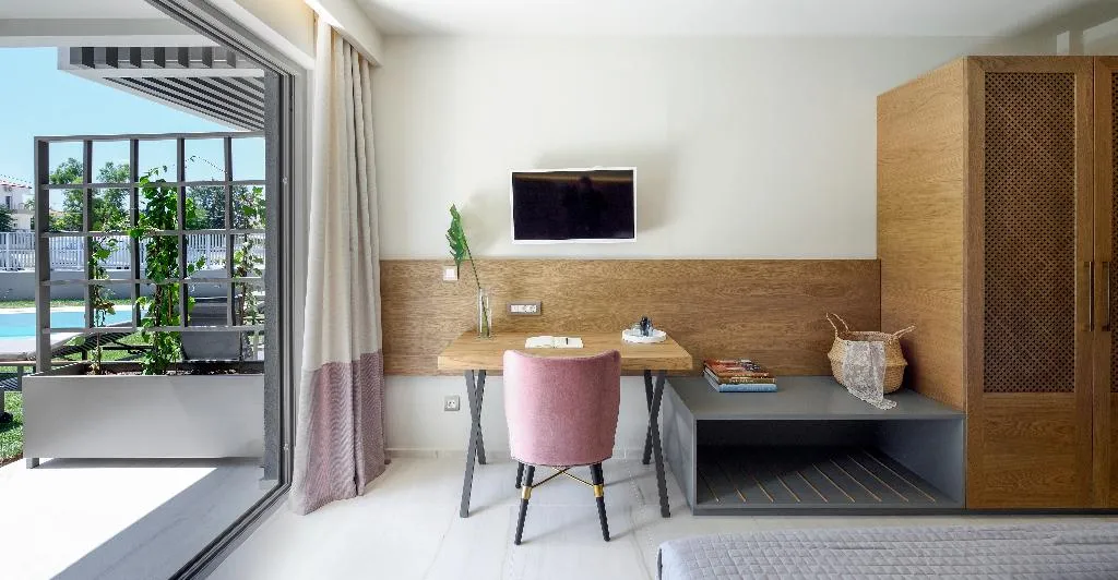 SUITE WITH DOUBLE BED Room, Serenity Suites, Halkidiki