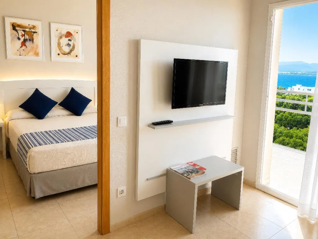 APARTMENT SEA VIEW ONE BEDROOM Room, SunClub Salou, Costa Dorada