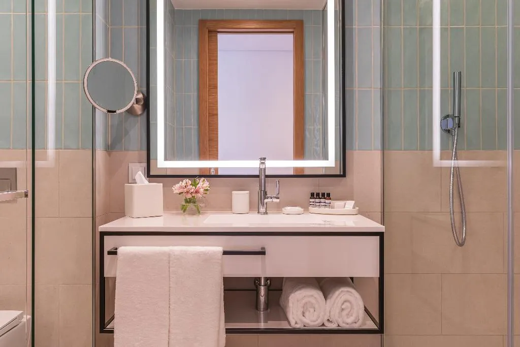 DOUBLE QUEEN SIZE BED Room, Hyatt Regency Lisbon, Lisbon