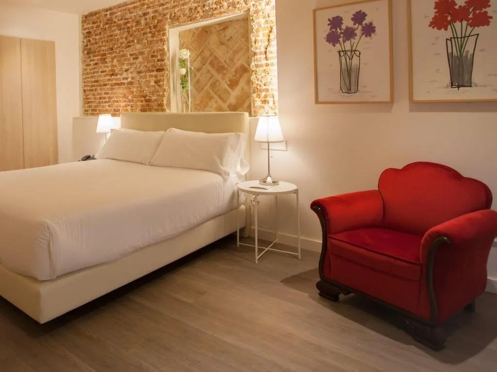 Room, San Lorenzo Suites, Madrid