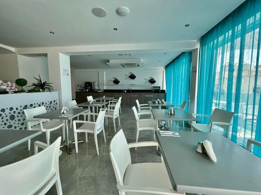 Restaurant, Sunny Blue Hotel, Cyprus