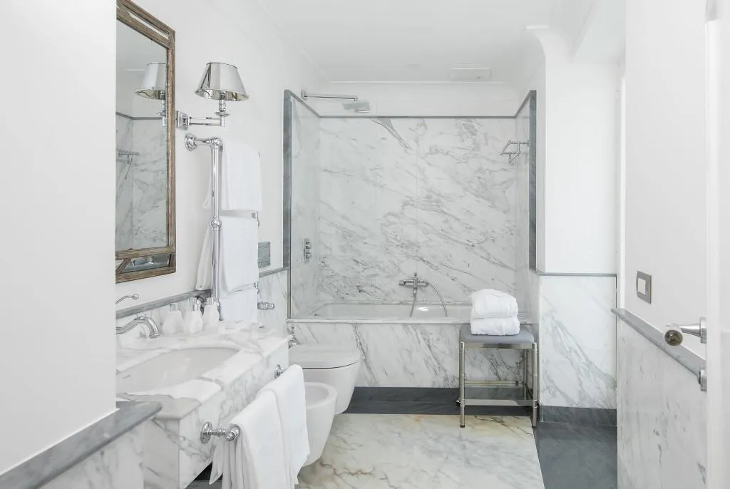 DOUBLE SUPERIOR KING BED Room, Villa Franca, Naples