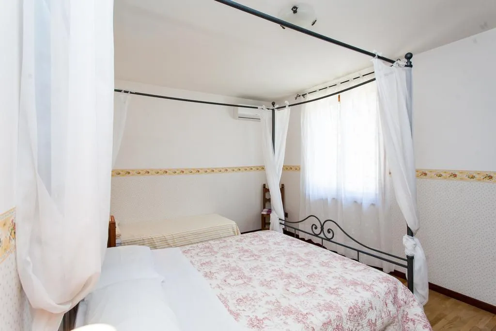 APARTMENT ONE BEDROOM Room, Podere Caldaruccio La Pineta, Perugia