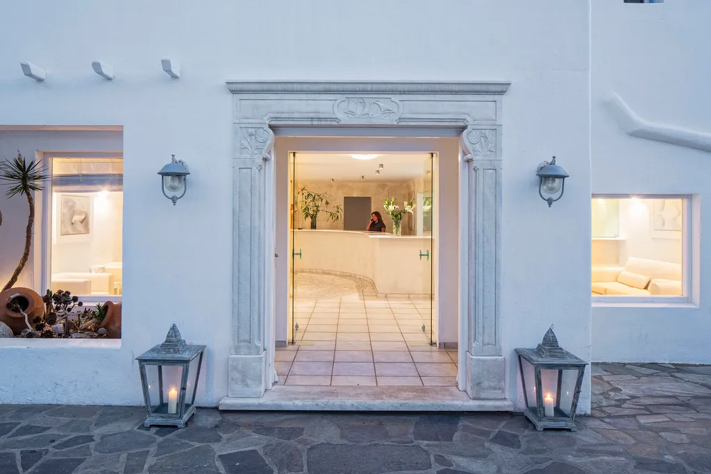 Lobby, Manoulas Beach, Mykonos