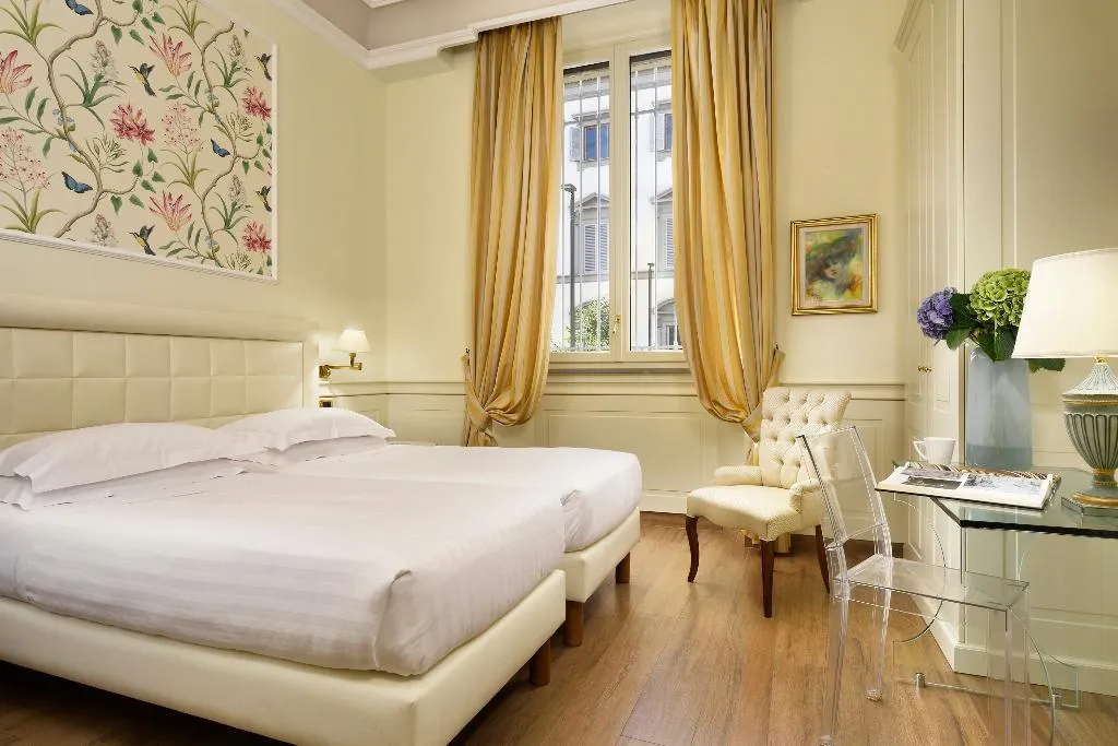 TWIN STANDARD Room, Kraft, Florence