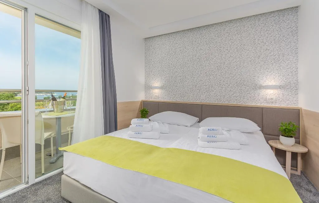 DOUBLE WITH BALCONY Room, Aparthotel Adeo, Istria