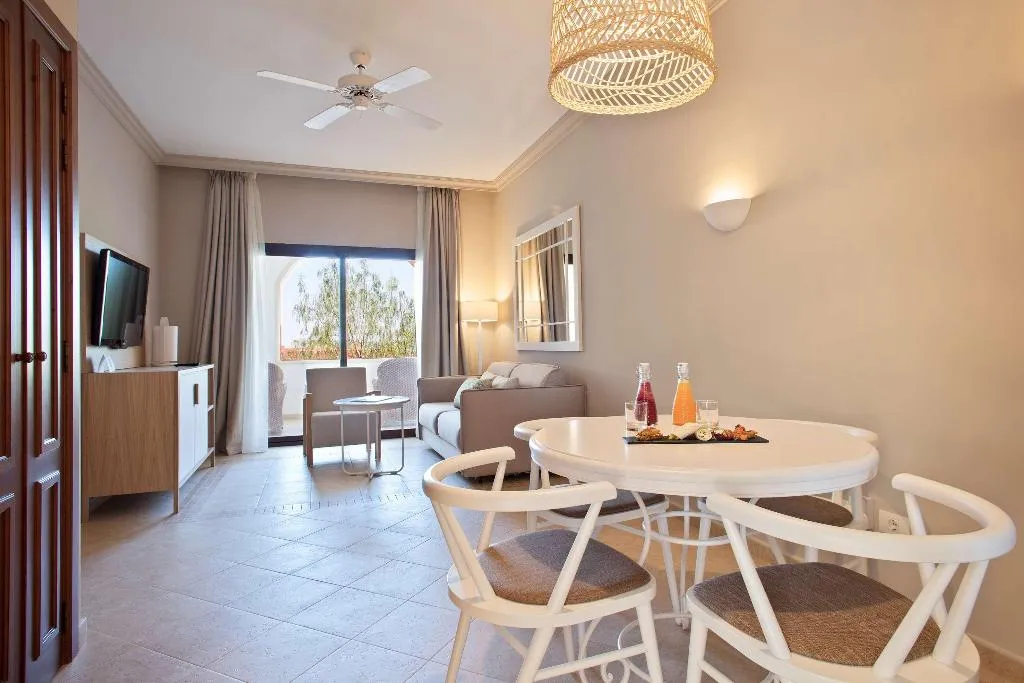 JUNIOR SUITE STANDARD Room, Melia Villaitana, Costa Blanca