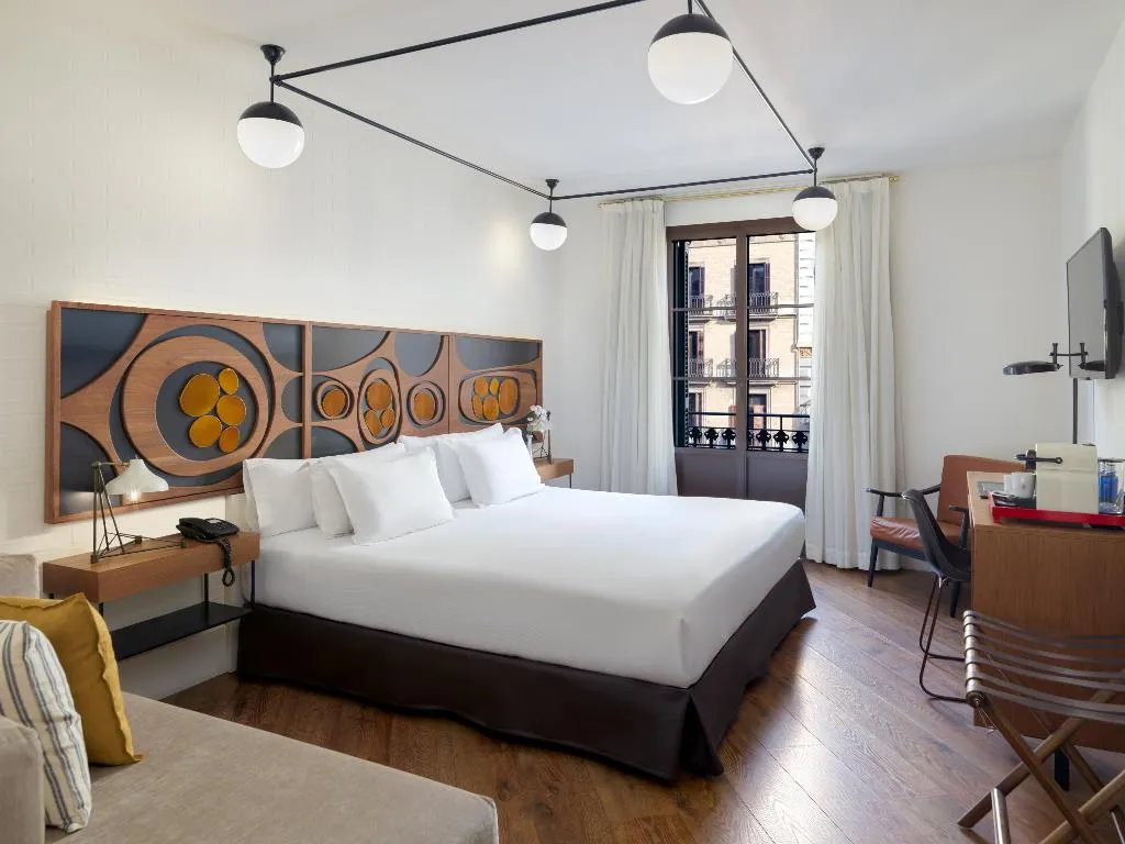 DOUBLE WITH BALCONY Room, H10 Metropolitan, Barcelona