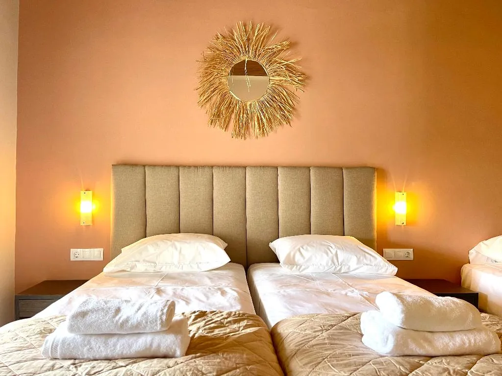 TRIPLE STANDARD Room, Oasis Beach Club, Corfu