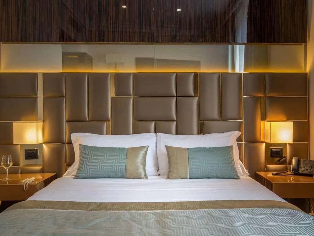 Room, Gioberti, Rome