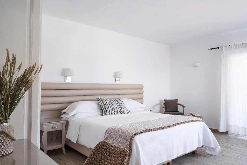 QUADRUPLE STANDARD Room, Paradise View, Mykonos