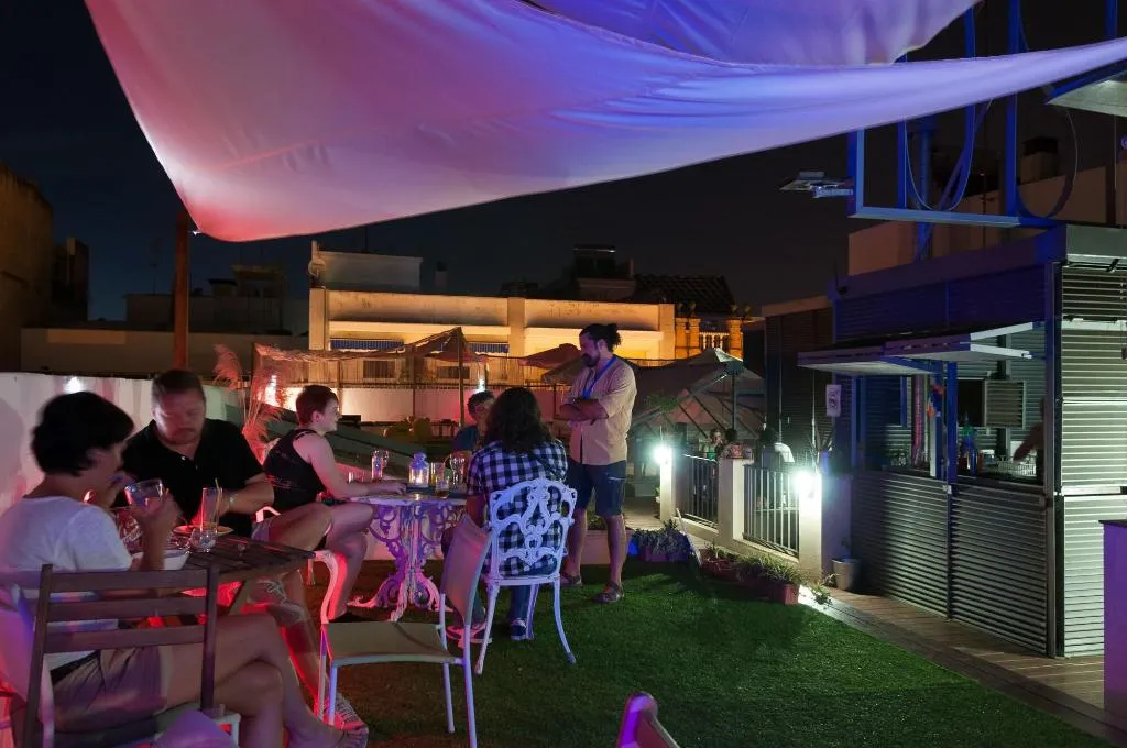 Bar, The Nomad Hostel, Seville