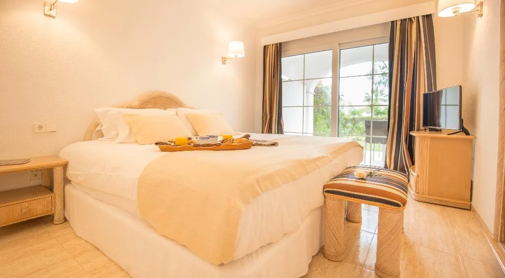 APARTMENT ONE BEDROOM Room, Ona Village Cala d'Or, Majorca