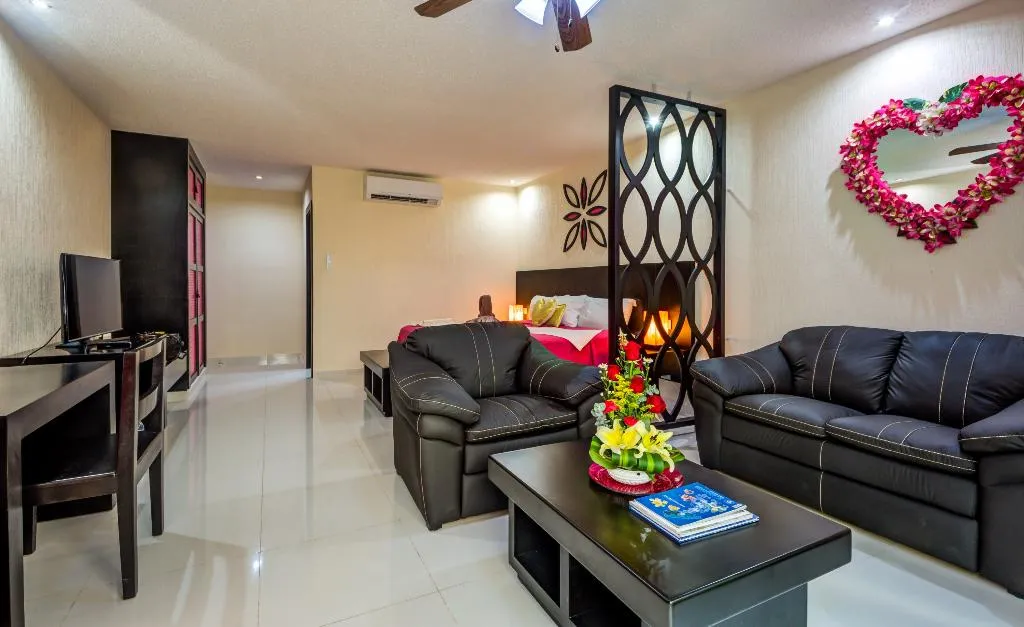 DOUBLE WITH JACUZZI Room, Suites Corazon, Playa Del Carmen
