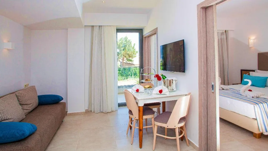 Room, Minos Aparthotel, Crete