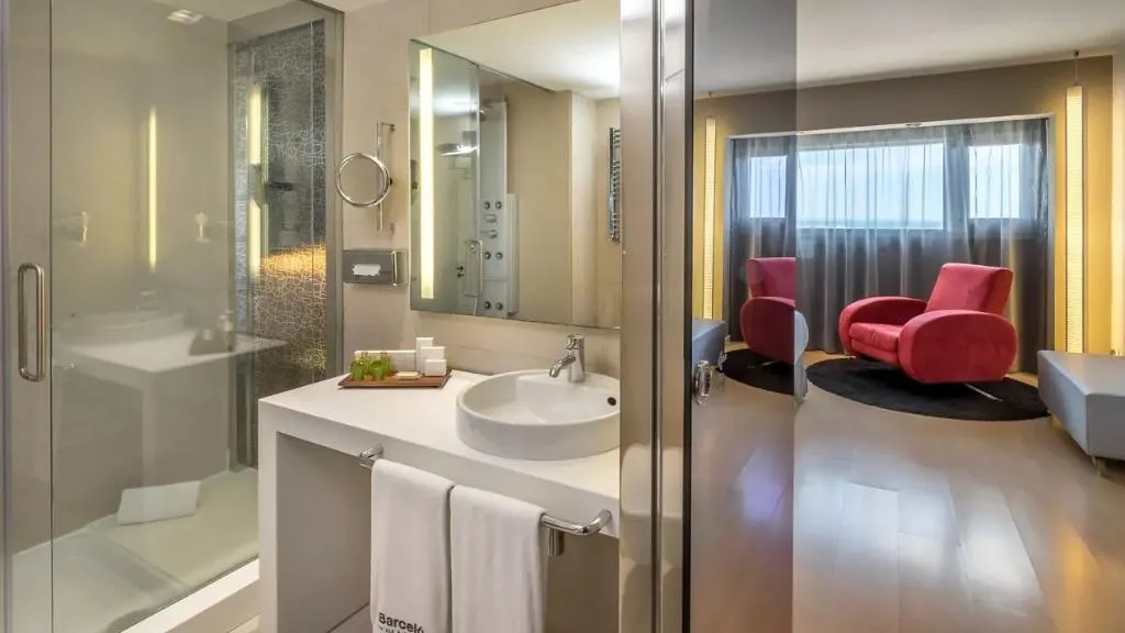 FAMILY ROOM PREMIUM Room, Barcelo Malaga, Costa Del Sol