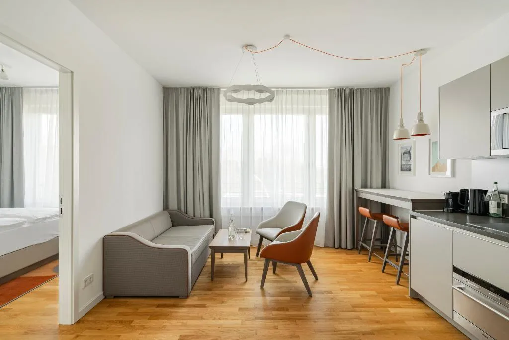 SUITE ONE BEDROOM ONE BATHROOM Room, High Park am Potsdamer Platz, Berlin