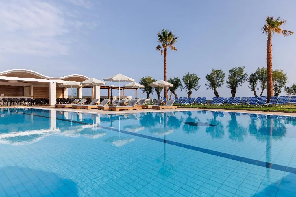Pool, Malia Bay Beach Hotel & Bungalows, Crete