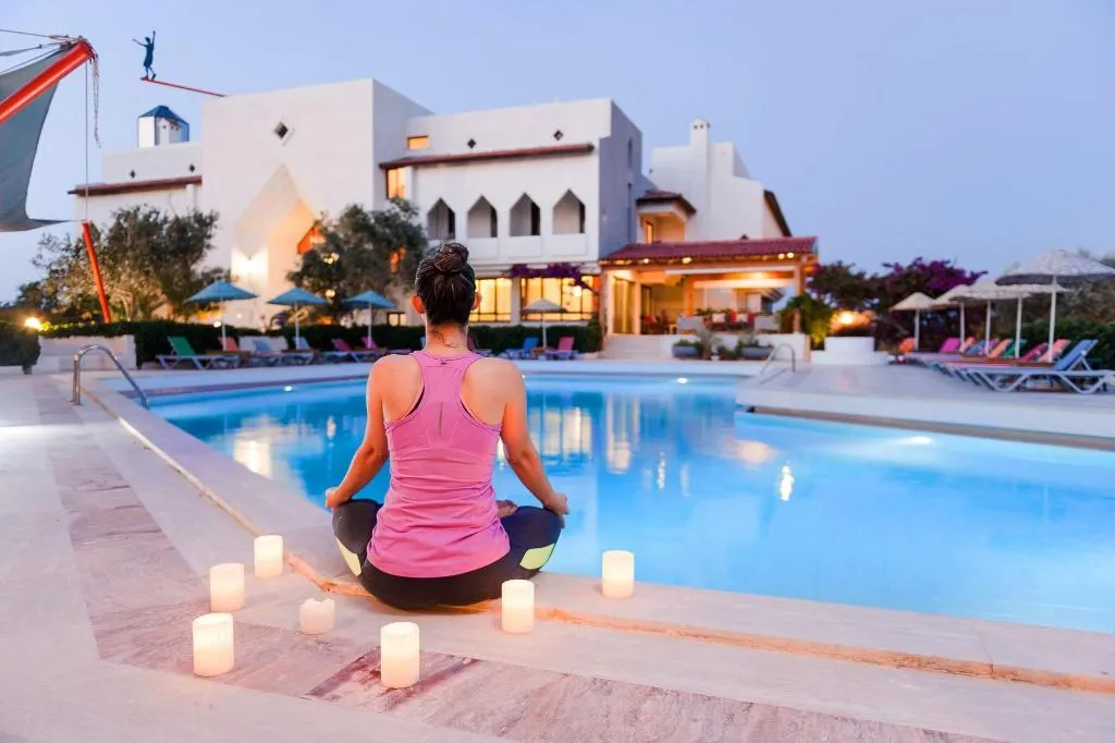 Pool, Arinnanda, Izmir