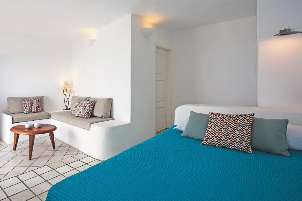 STUDIO SUPERIOR Room, Remezzo Villas, Santorini
