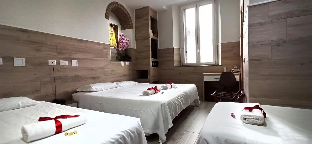QUADRUPLE PREMIUM Room, Eurohotel, Milan