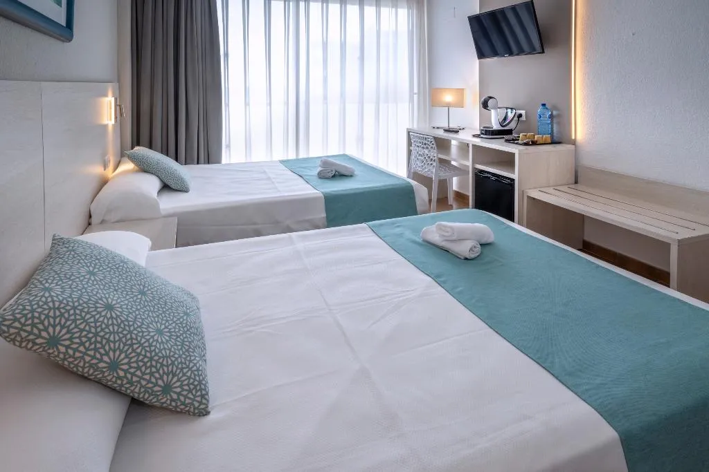 JUNIOR SUITE STANDARD Room, 4R Salou Park Resort I, Costa Dorada