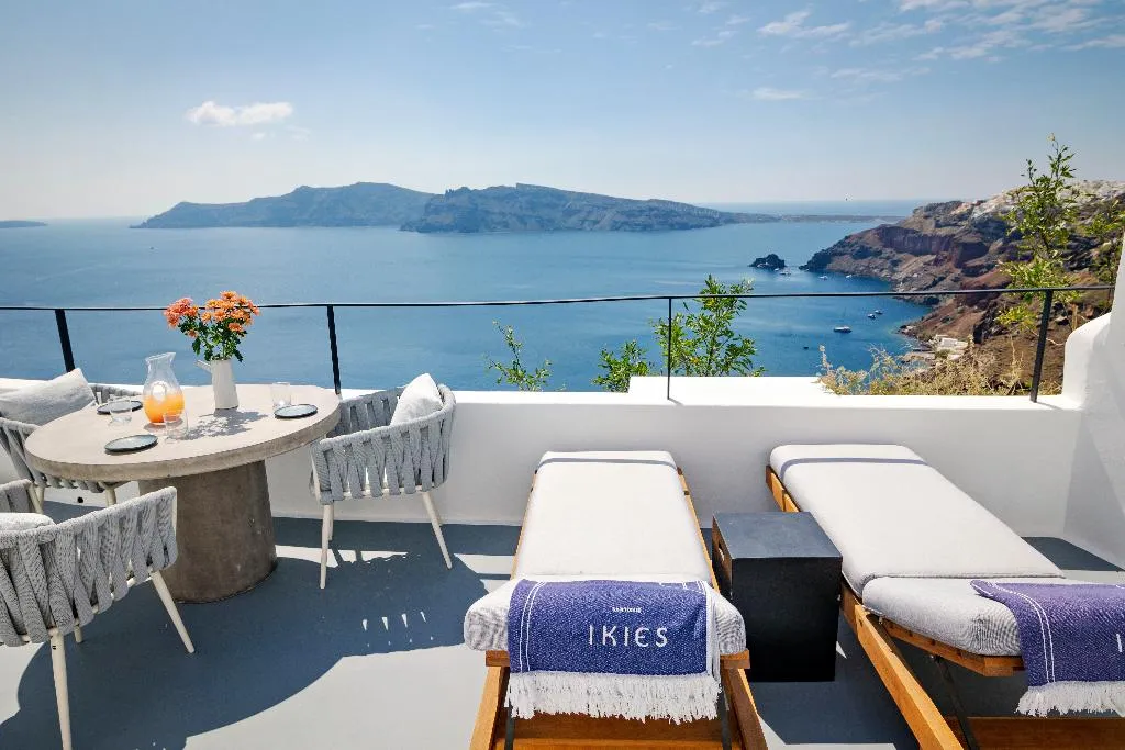 DOUBLE WITH JACUZZI Room, IKIES Santorini, Santorini