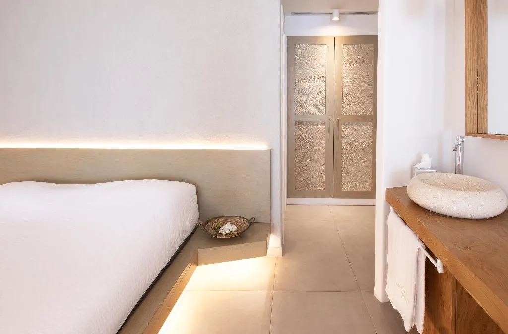 JUNIOR SUITE WITH JACUZZI Room, Andronikos, Mykonos