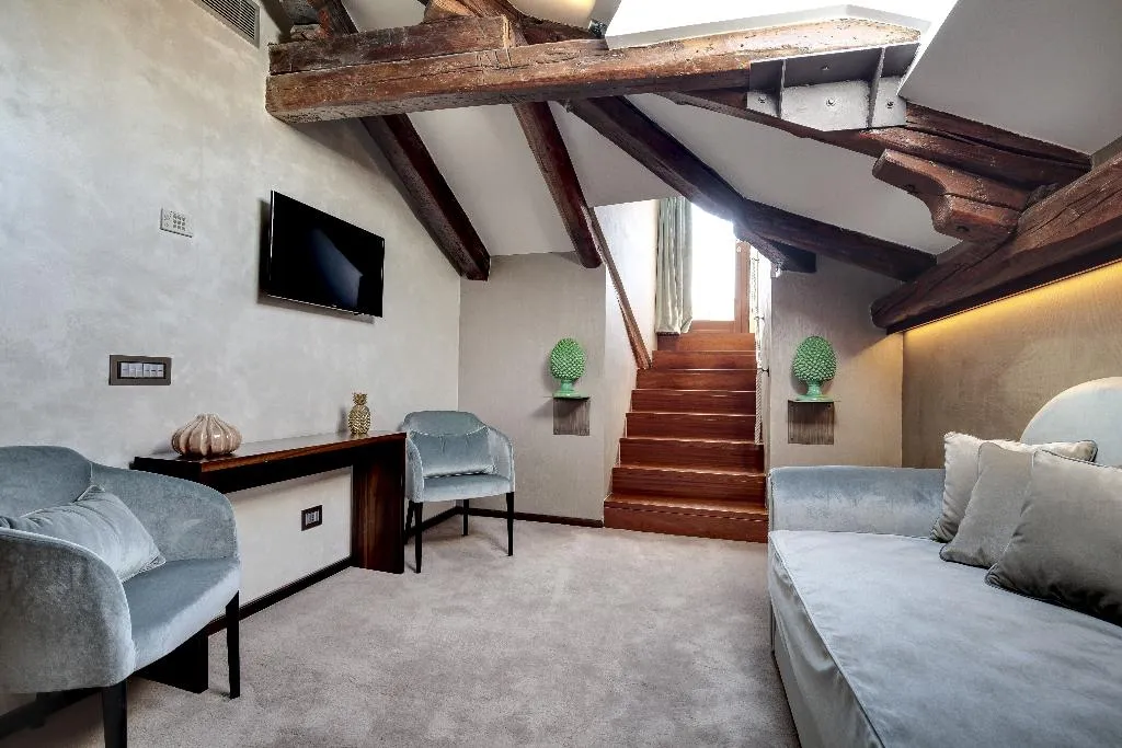SUITE EXECUTIVE Room, Dona Palace, Venice