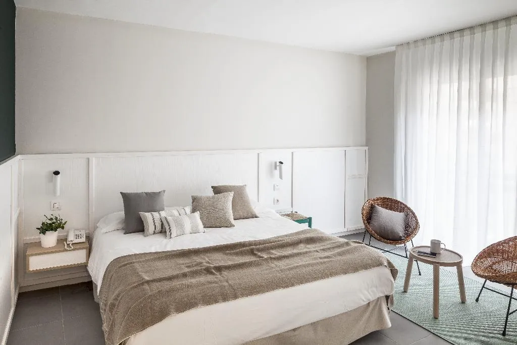 Double or Twin STANDARD Room, Aqua Hotel Bertran Park**** Adults Recommended, Costa Brava