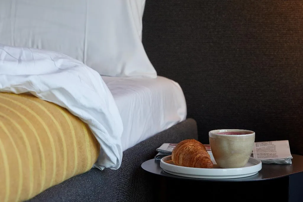 SINGLE STANDARD Room, The Social Hub Barcelona Poblenou, Barcelona