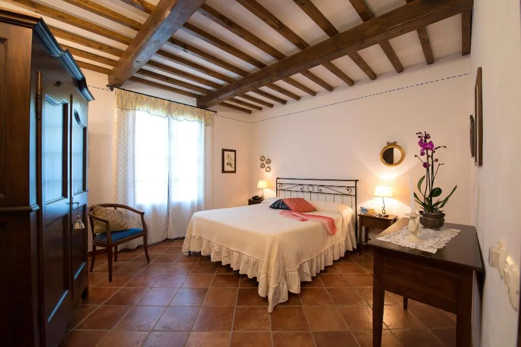 APARTMENT CAPACITY 6 ONE BEDROOM Room, Casa Lari, Florence