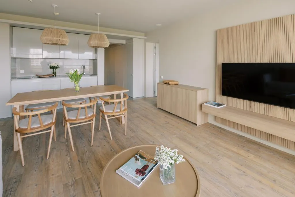 APARTMENT OCEAN VIEW TWO BEDROOMS Room, The Pearl Troia, Lisbon