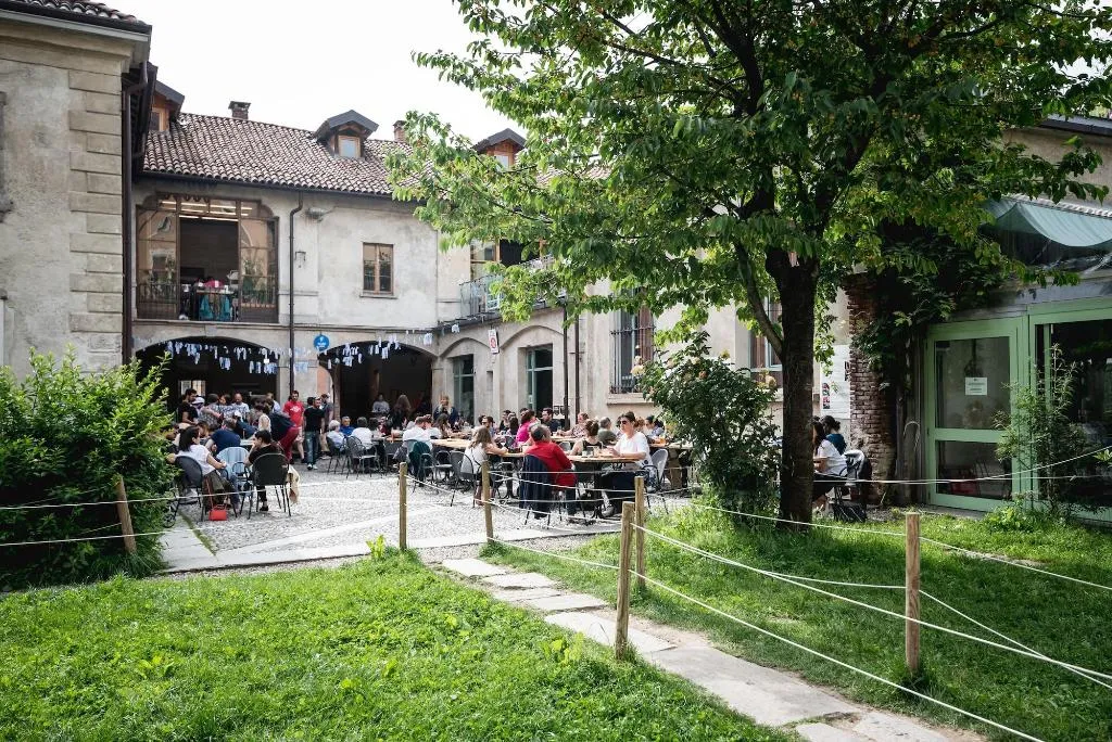 General view, Un Posto A Milano, Milan
