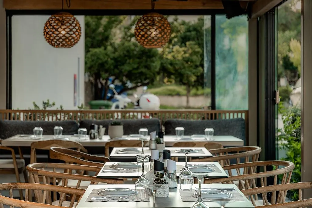 Restaurant, Dannas Boutique Apartments, Zante