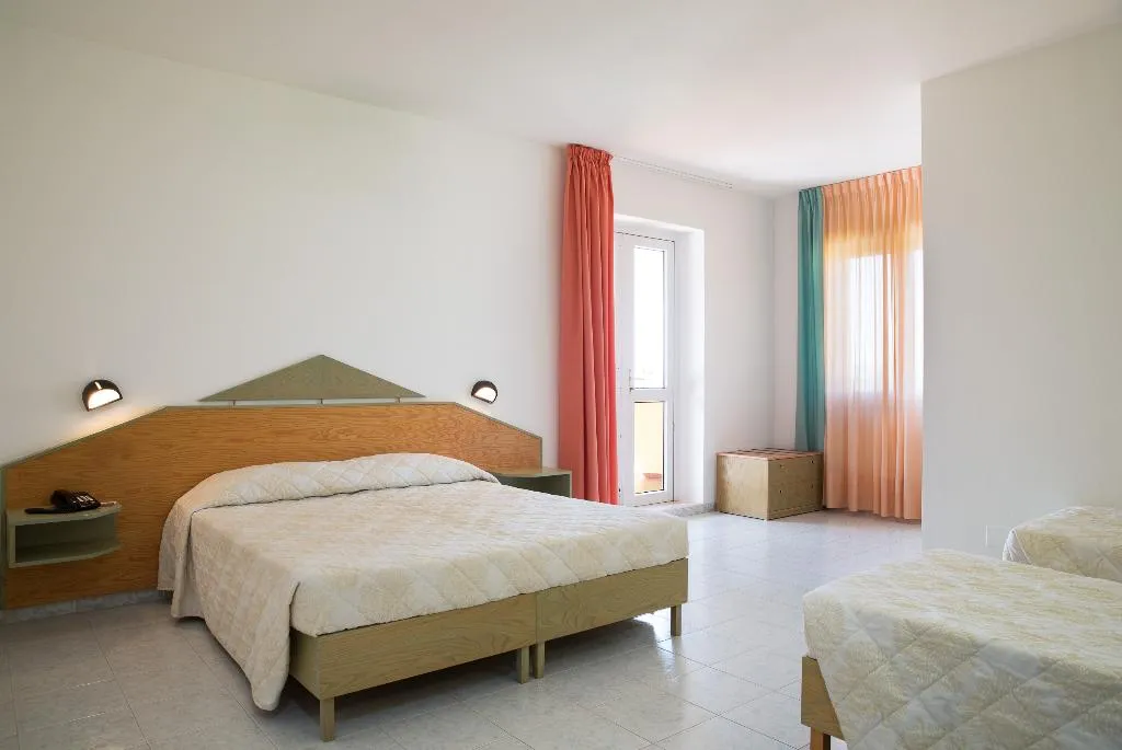 TRIPLE COMFORT Room, Lu' Hotel Porto Pino, Cagliari