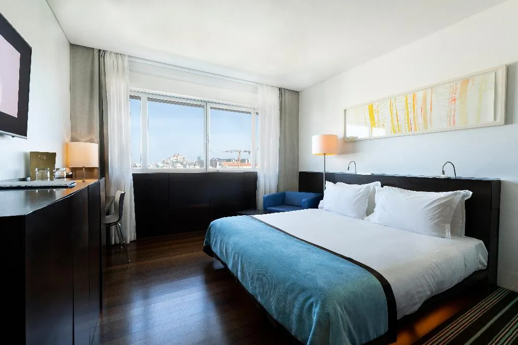 Double or Twin STANDARD Room, VIP Grand Lisboa, Lisbon