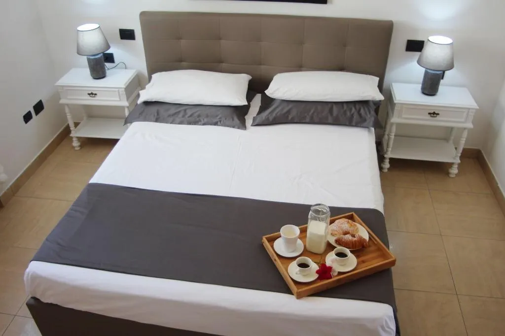 Room, B&B Atrium, Naples